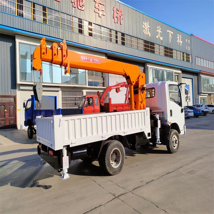 禅城区三轮随车吊定制 农用改装机自备吊中瑞长期出售
